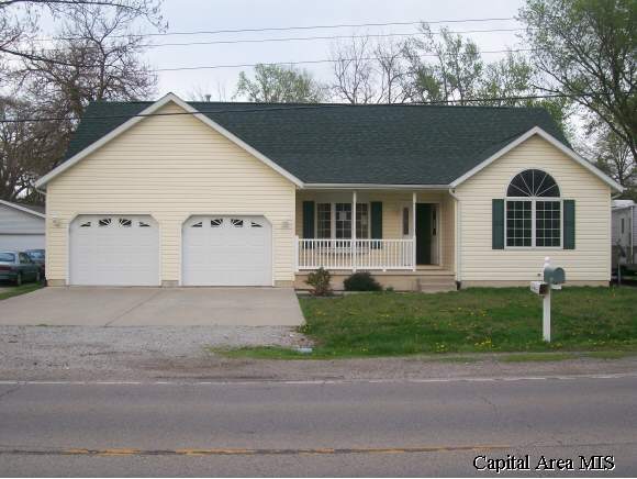 304 South Main Street Spaulding, IL 62561 - Photo 1 of 6 Gallery Image 1