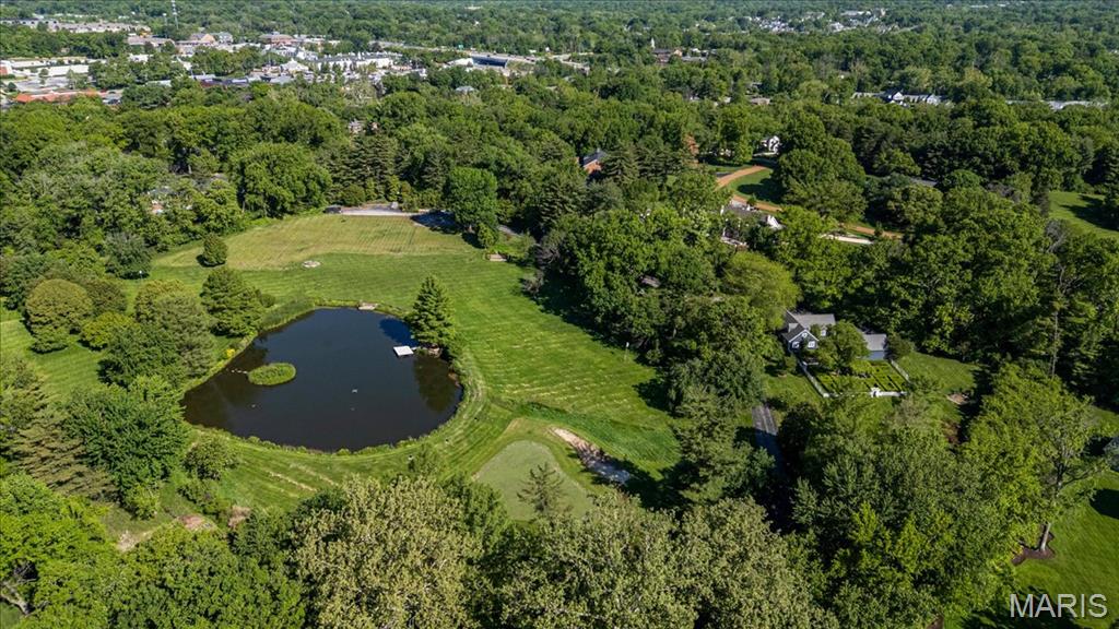2021 South Warson Road Ladue, MO 63124 - Photo 2 of 15