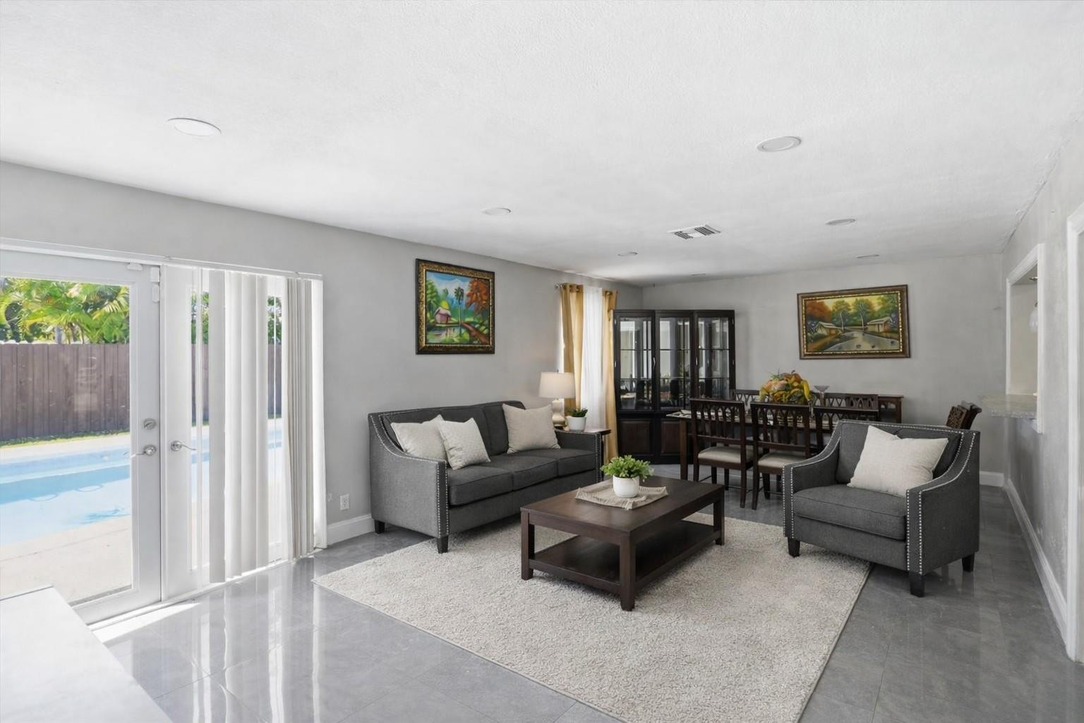 640 Southwest 68th Terrace Pembroke Pines, FL 33023 - Photo 16 of 33 Photo 16