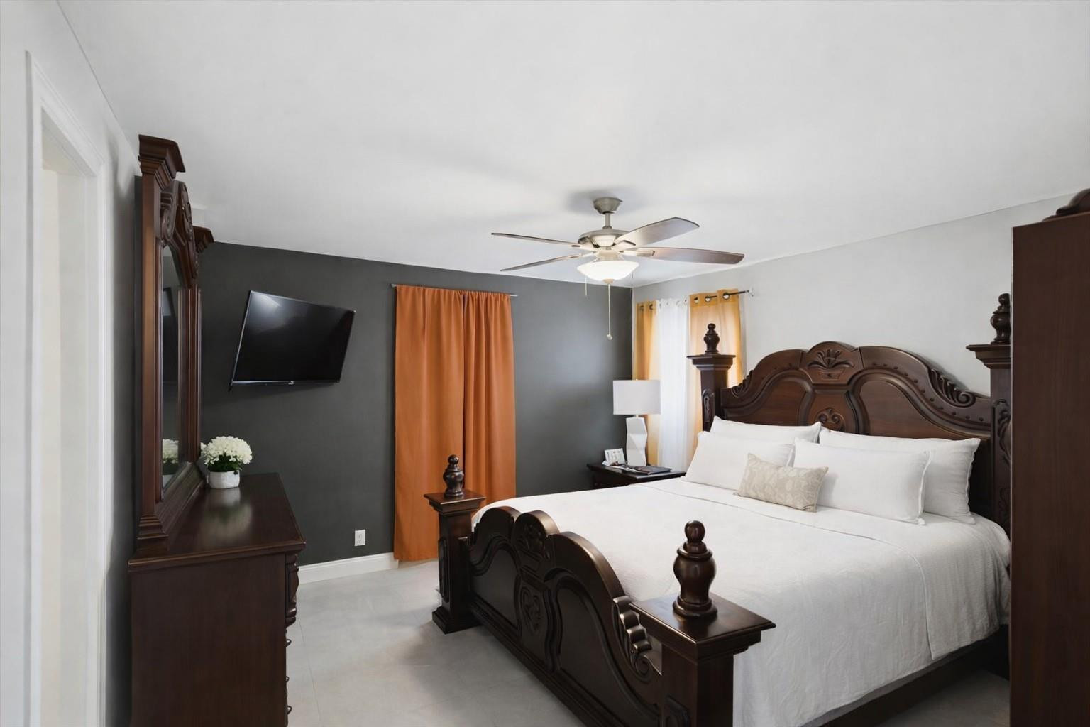 640 Southwest 68th Terrace Pembroke Pines, FL 33023 - Photo 20 of 33 Photo 20