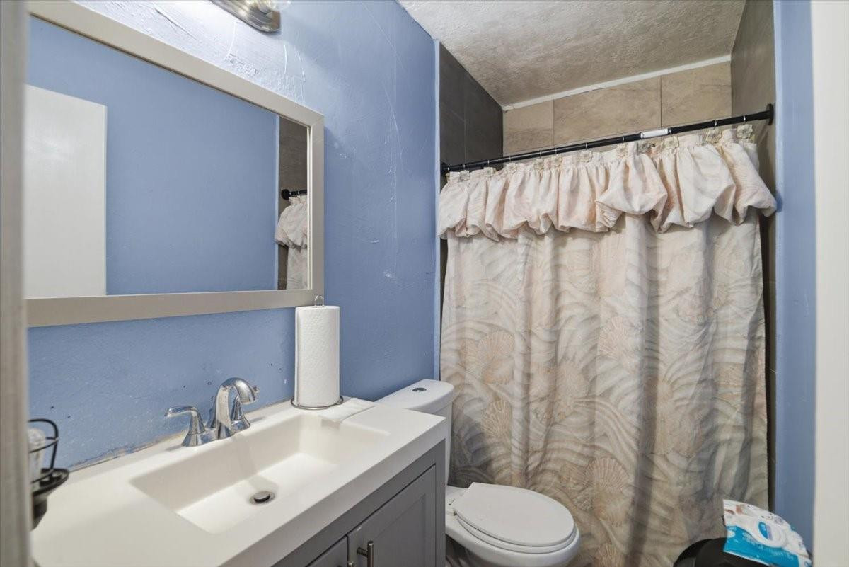 640 Southwest 68th Terrace Pembroke Pines, FL 33023 - Photo 24 of 33 Photo 24