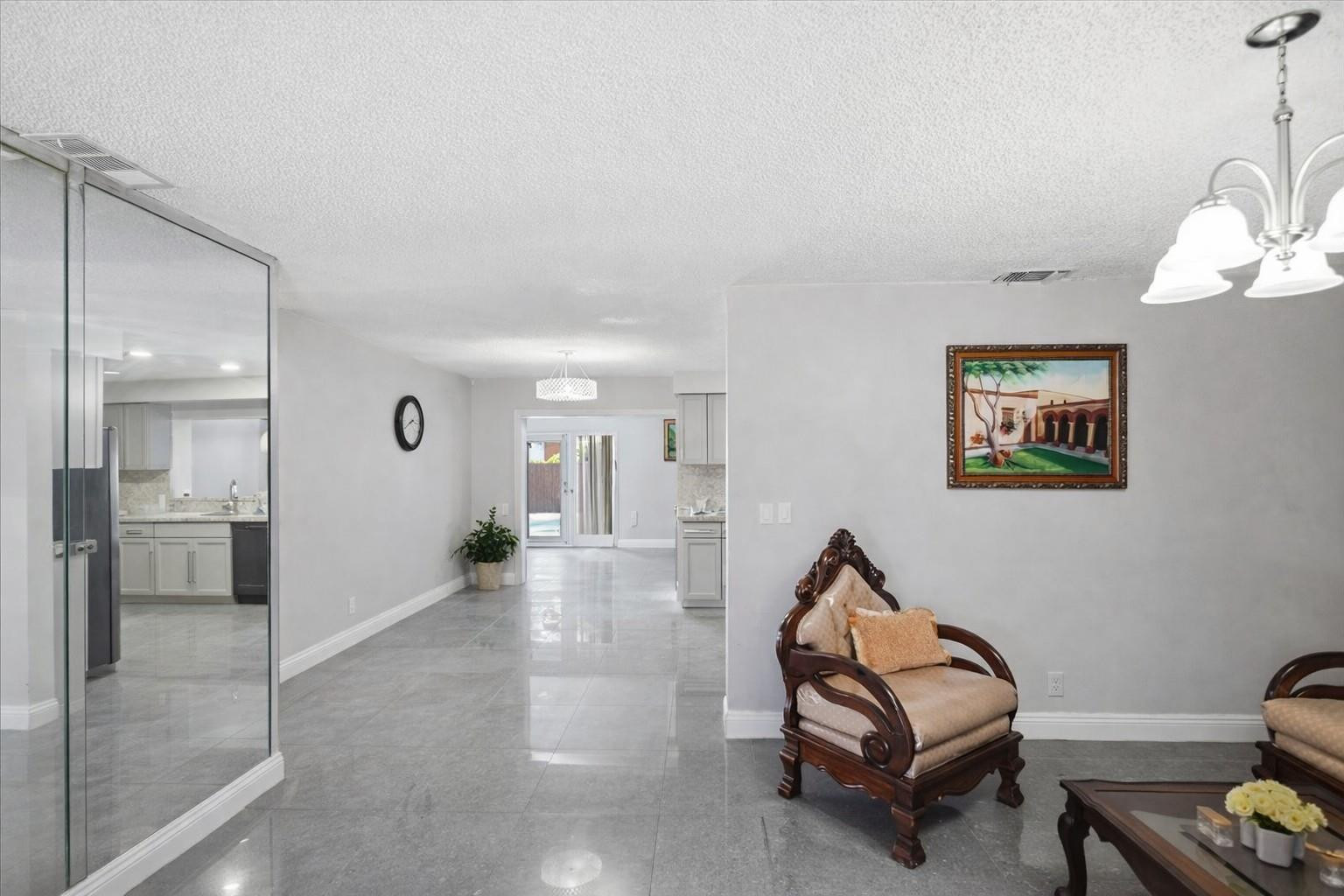 640 Southwest 68th Terrace Pembroke Pines, FL 33023 - Photo 8 of 33 Photo 8