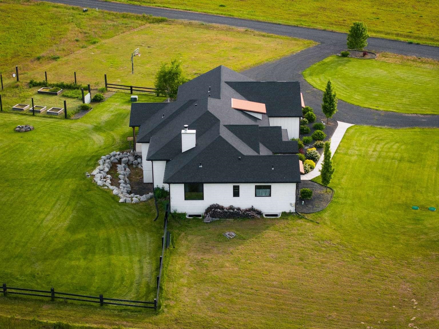 22110 North Creekside Lane Colbert, WA 99005 - Photo 9 of 50