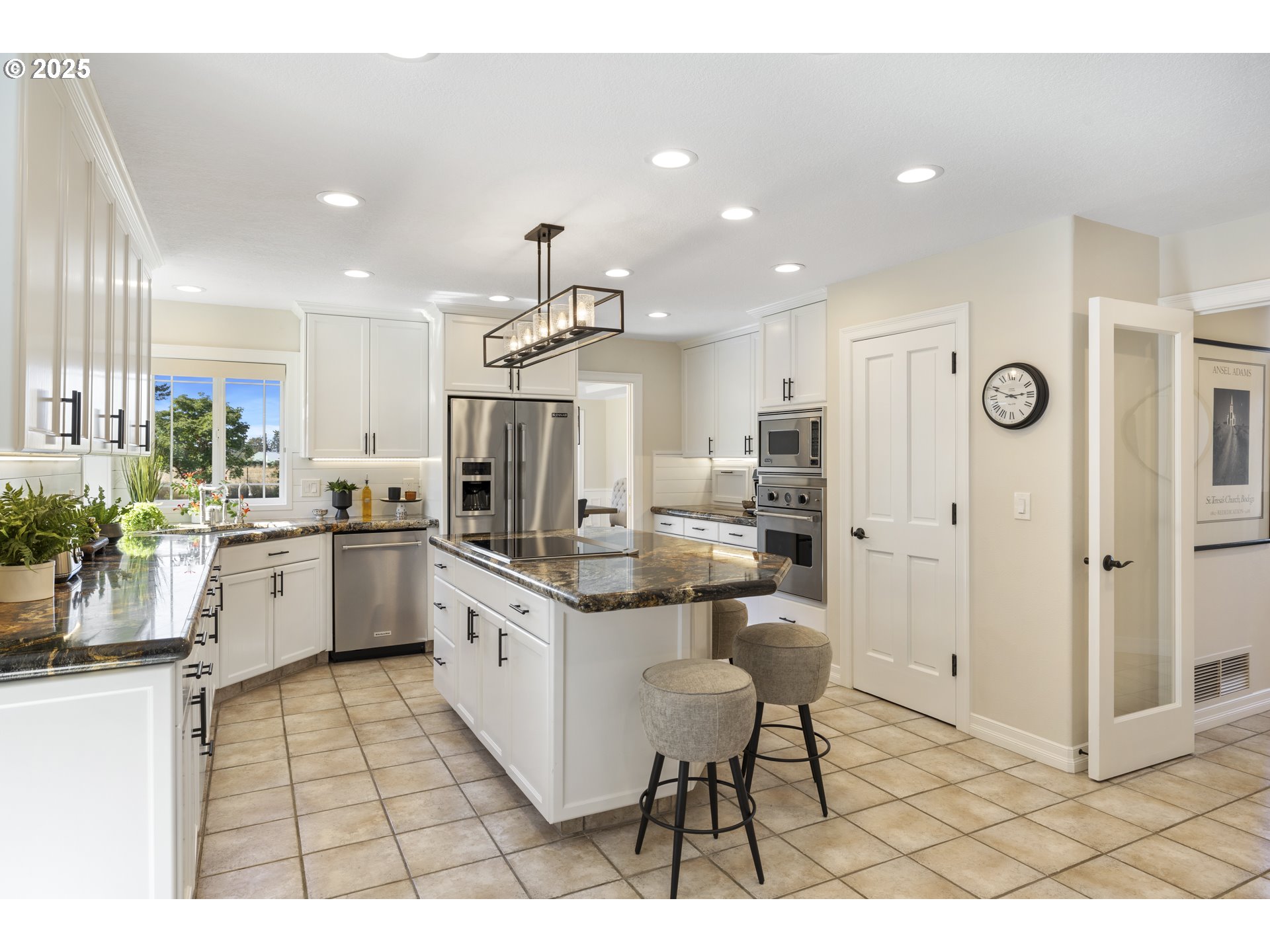 14212 South Mueller Road Oregon City, OR 97045 - Photo 11 of 48