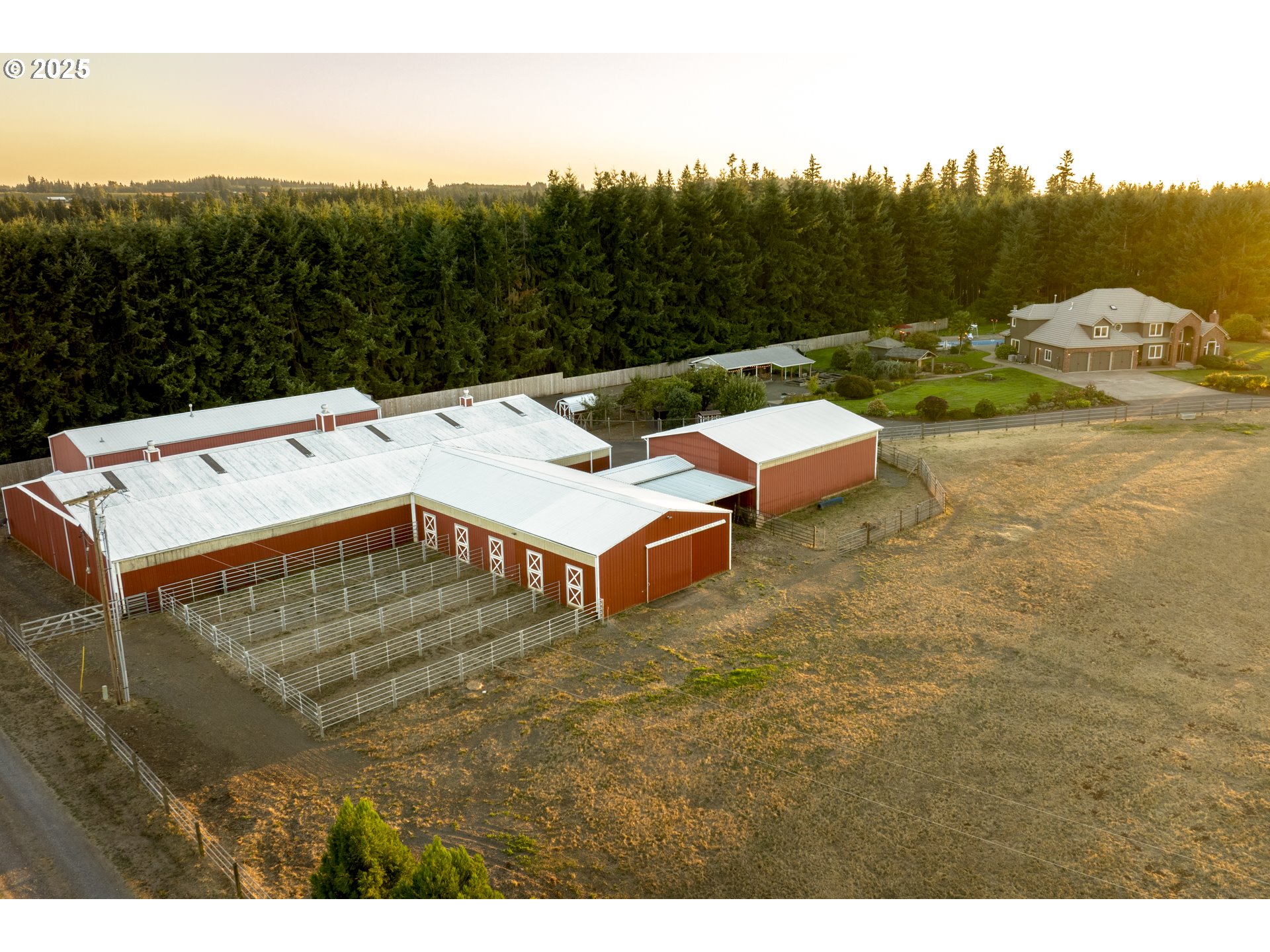 14212 South Mueller Road Oregon City, OR 97045 - Photo 4 of 48