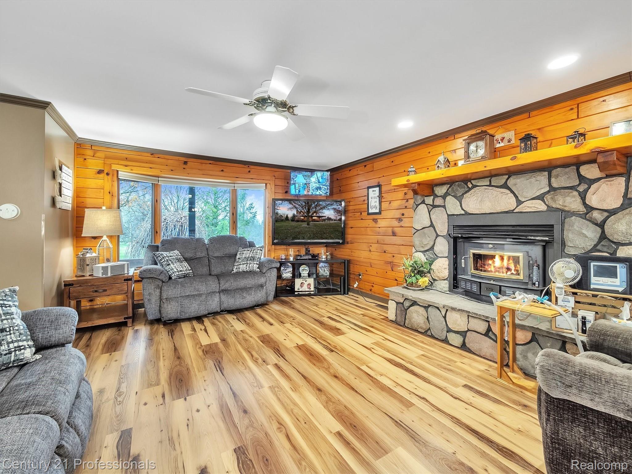 12862 Foley Road Emmett, MI 48022 - Photo 6 of 83 08-12862 Foley Rd-missing-windowstill-realestate-photography-2.jpg