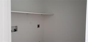 9004 Quarry Ridge Trail Fort Worth, TX 76244 - Photo 9 of 11 a view of a closet