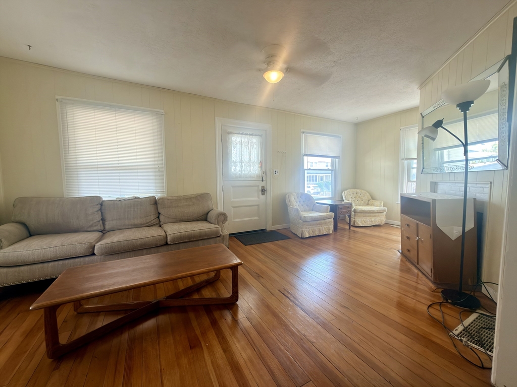 59 C Street Hull, MA 02045 - Photo 5 of 37