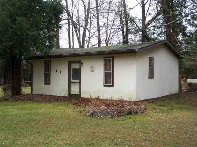 4590 Townsend Road Croswell, MI 48422 - Photo 4 of 21 31034935-3.JPG