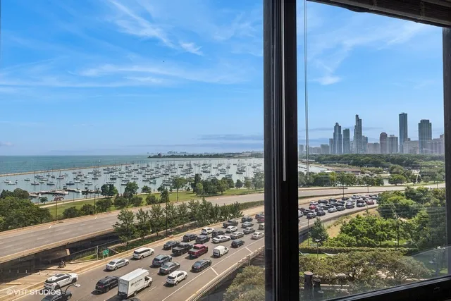 $2,700 | 155 North Harbor Drive, Unit 509, Chicago, IL 60601