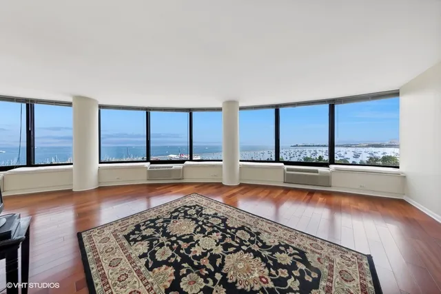 $2,700 | 155 North Harbor Drive, Unit 509, Chicago, IL 60601