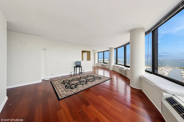 $2,700 | 155 North Harbor Drive, Unit 509, Chicago, IL 60601