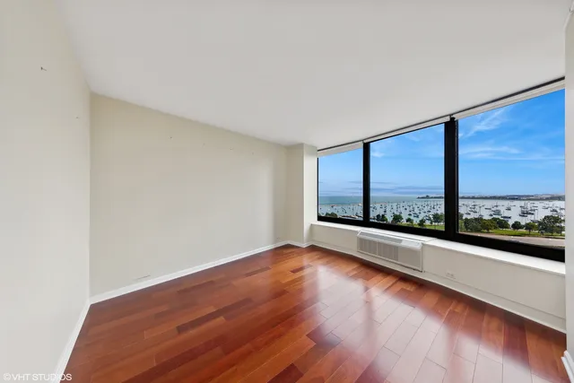 $2,700 | 155 North Harbor Drive, Unit 509, Chicago, IL 60601