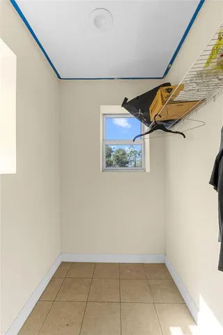 a view of utility room