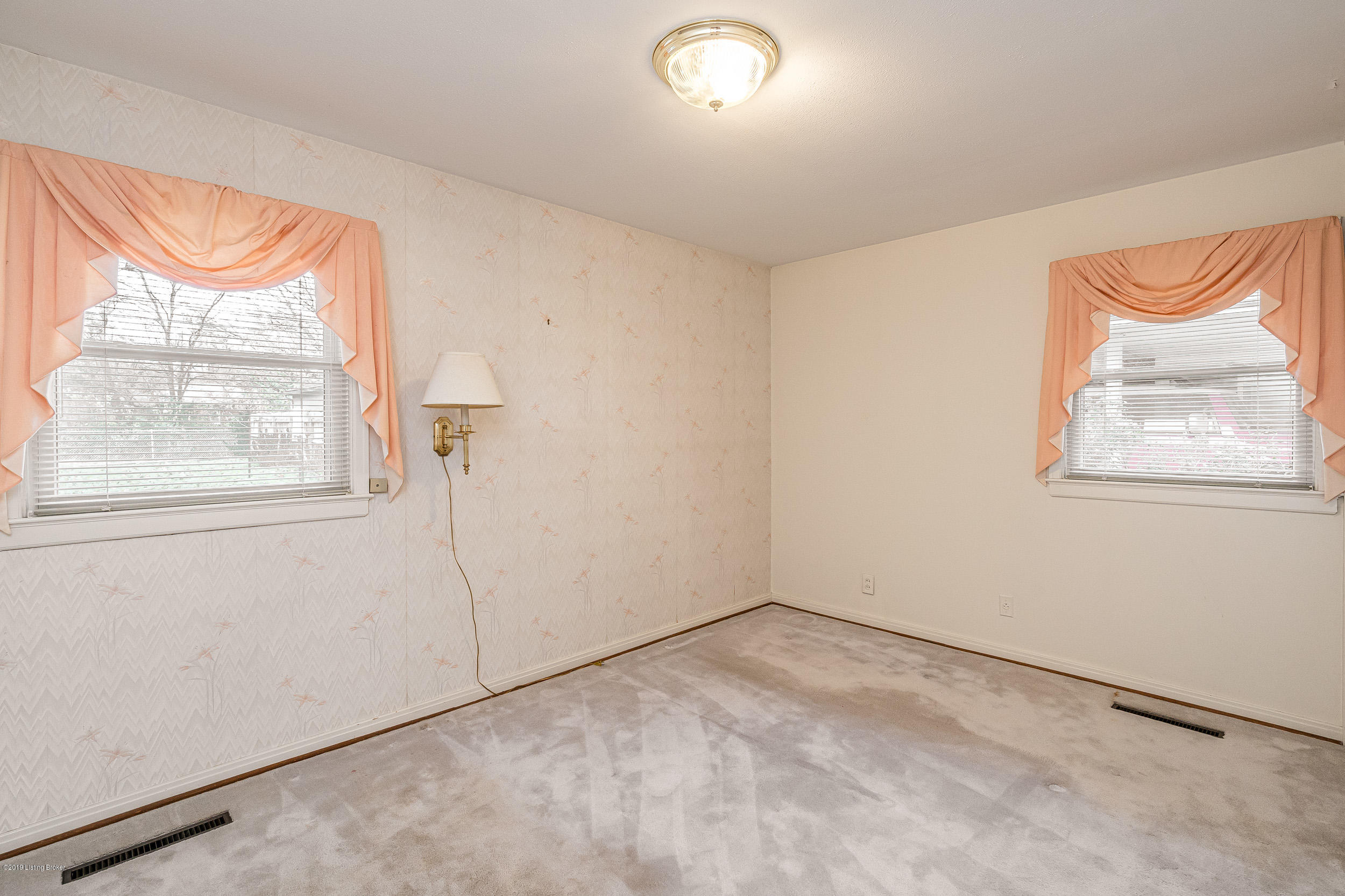 3104 Radiance Road Louisville, KY 40220 - Photo 20 of 31 3104 Radiance Rd-26