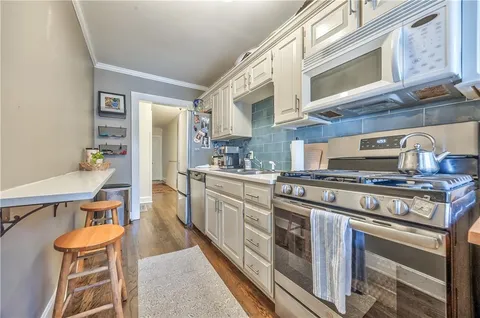 $215,000 | 4314 Oak Street, Unit 1N, Kansas City, MO 64111