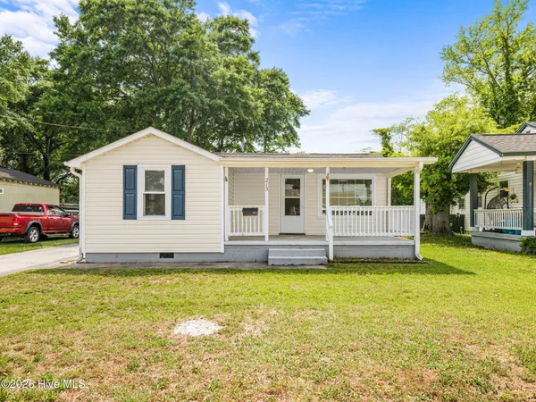 $213,000 | 215 Richlands Avenue, Jacksonville, NC 28540