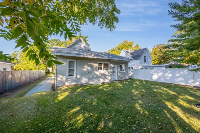 $184,900 | 607 Maple Street, Cadillac, MI 49601