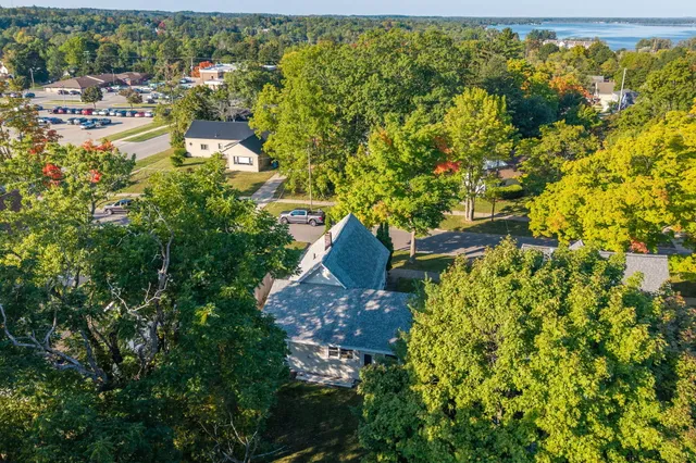 $184,900 | 607 Maple Street, Cadillac, MI 49601