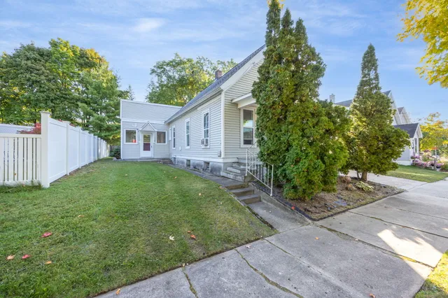 $184,900 | 607 Maple Street, Cadillac, MI 49601