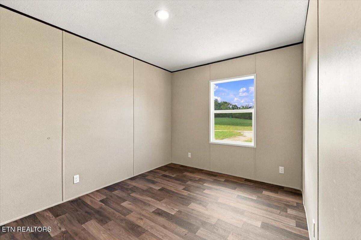 870 Shackleford Road Mosheim, TN 37818 - Photo 24 of 33 24-870_Shackleford_Road_Mosheim_024