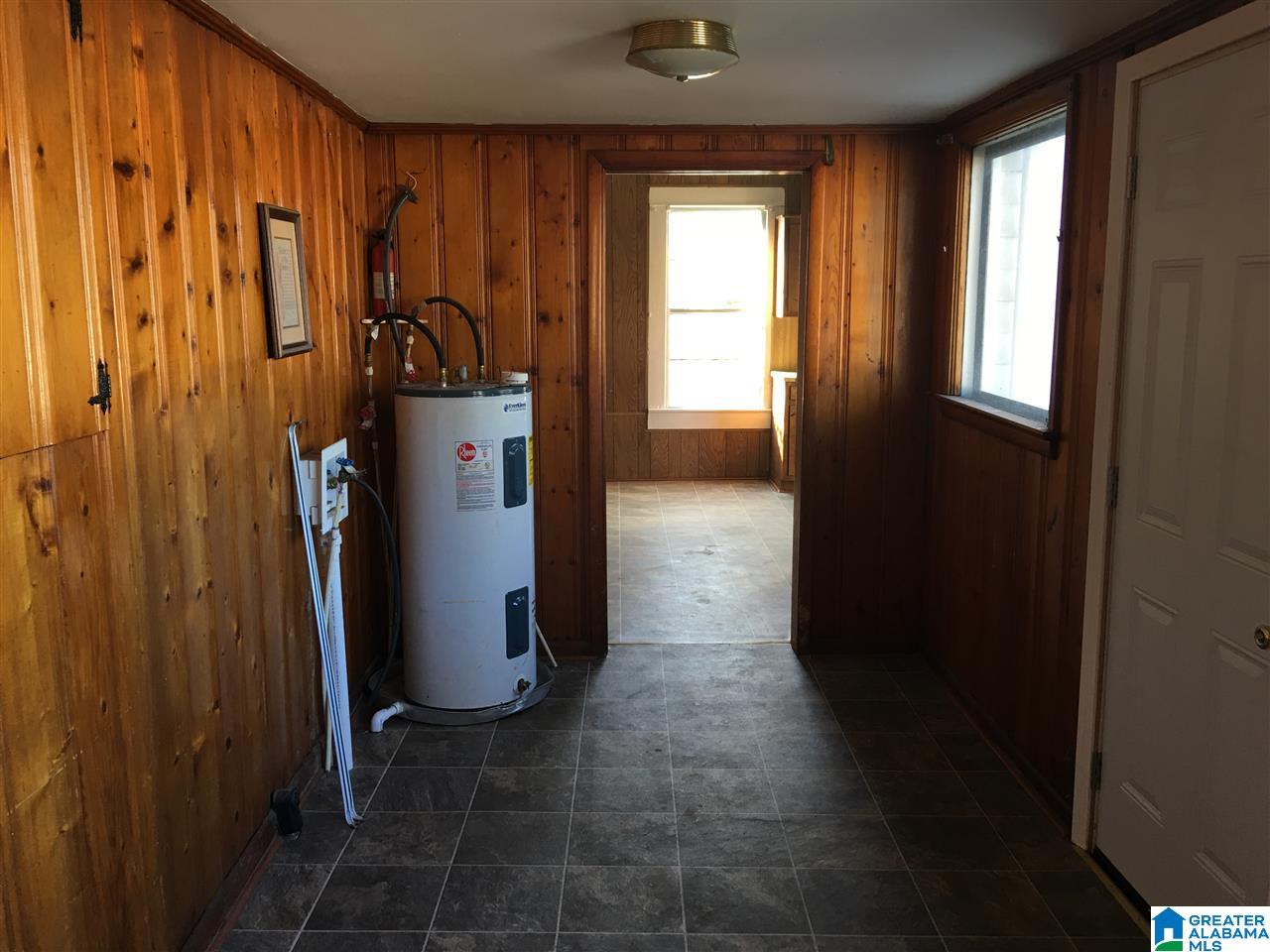 609 27th Street Southwest Birmingham, AL 35211 - Photo 10 of 13