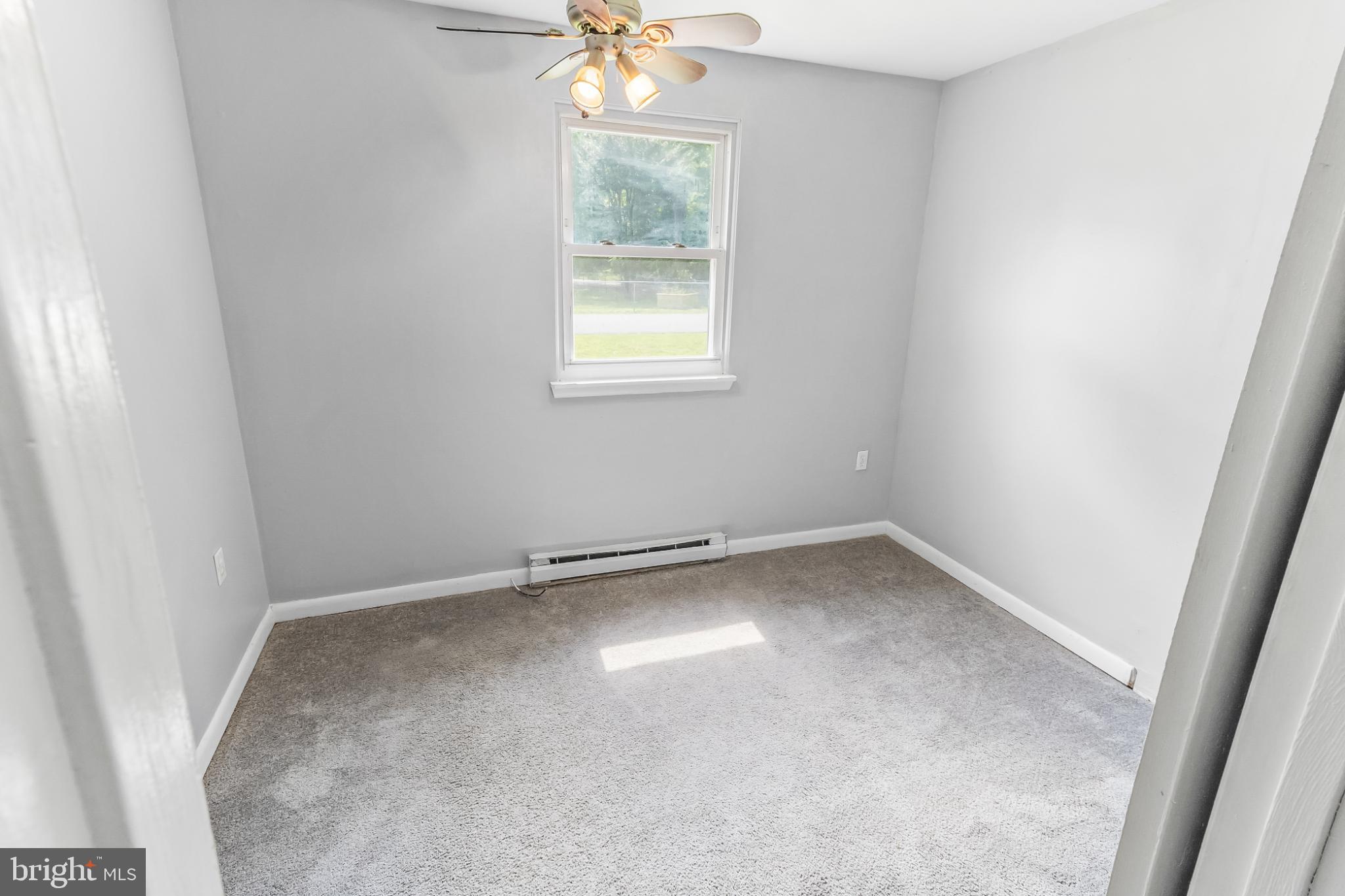 4738 Washington Avenue Shady Side, MD 20764 - Photo 22 of 30 guest bedroom or office potential