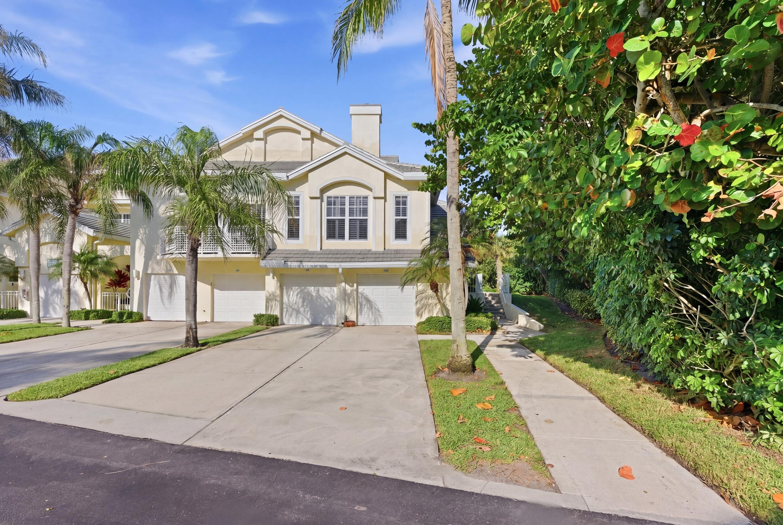 109 Mainsail Circle Jupiter, FL 33477 - Photo 3 of 70 3_024__jjl5943_reedit_b1b4ddb5