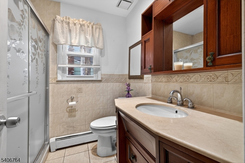 14 Arthur Street Roselle, NJ 07203 - Photo 11 of 27