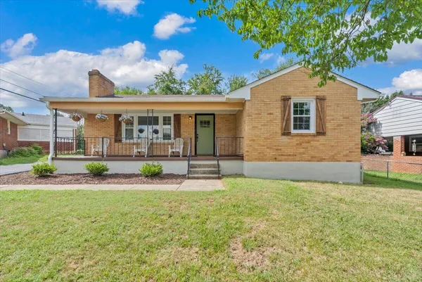 $329,950 | 3308 Frontier Road Northwest, Roanoke, VA 24012