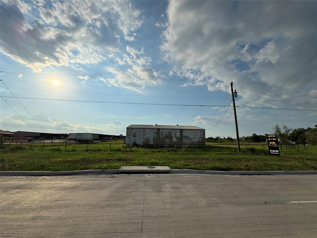 13625 Reeder Road Forney, TX 75126 - Photo 9 of 18 a view of a yard