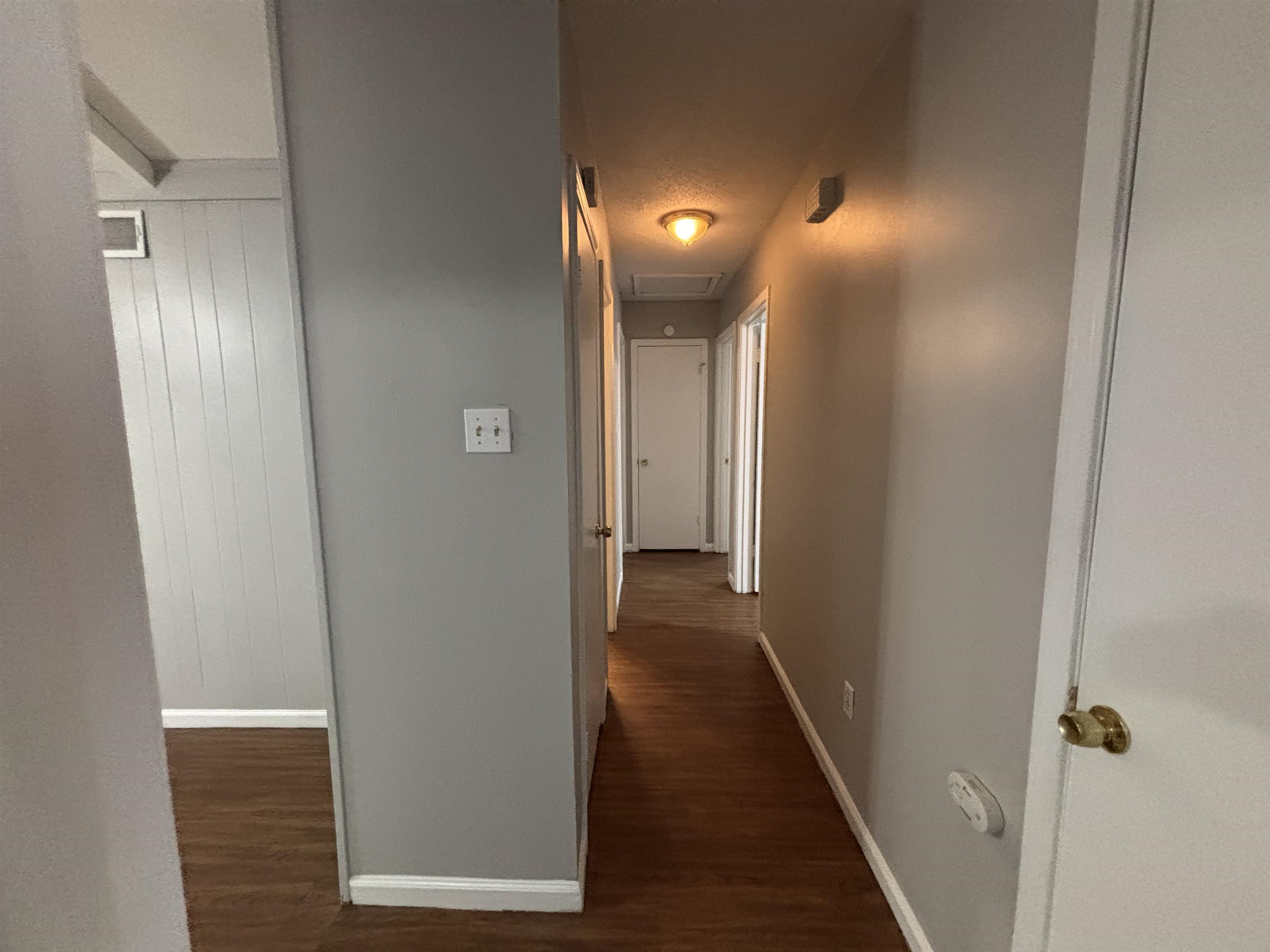 4040 Windermere Road Memphis, TN 38128 - Photo 5 of 14 Hall featuring dark wood-style flooring