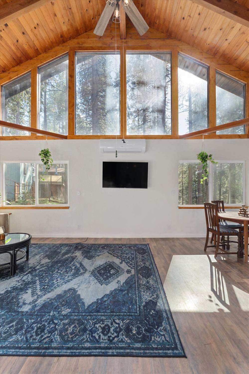 210 David Lee Road Arnold, CA 95223 - Photo 11 of 37 a view of a livingroom with furniture and window