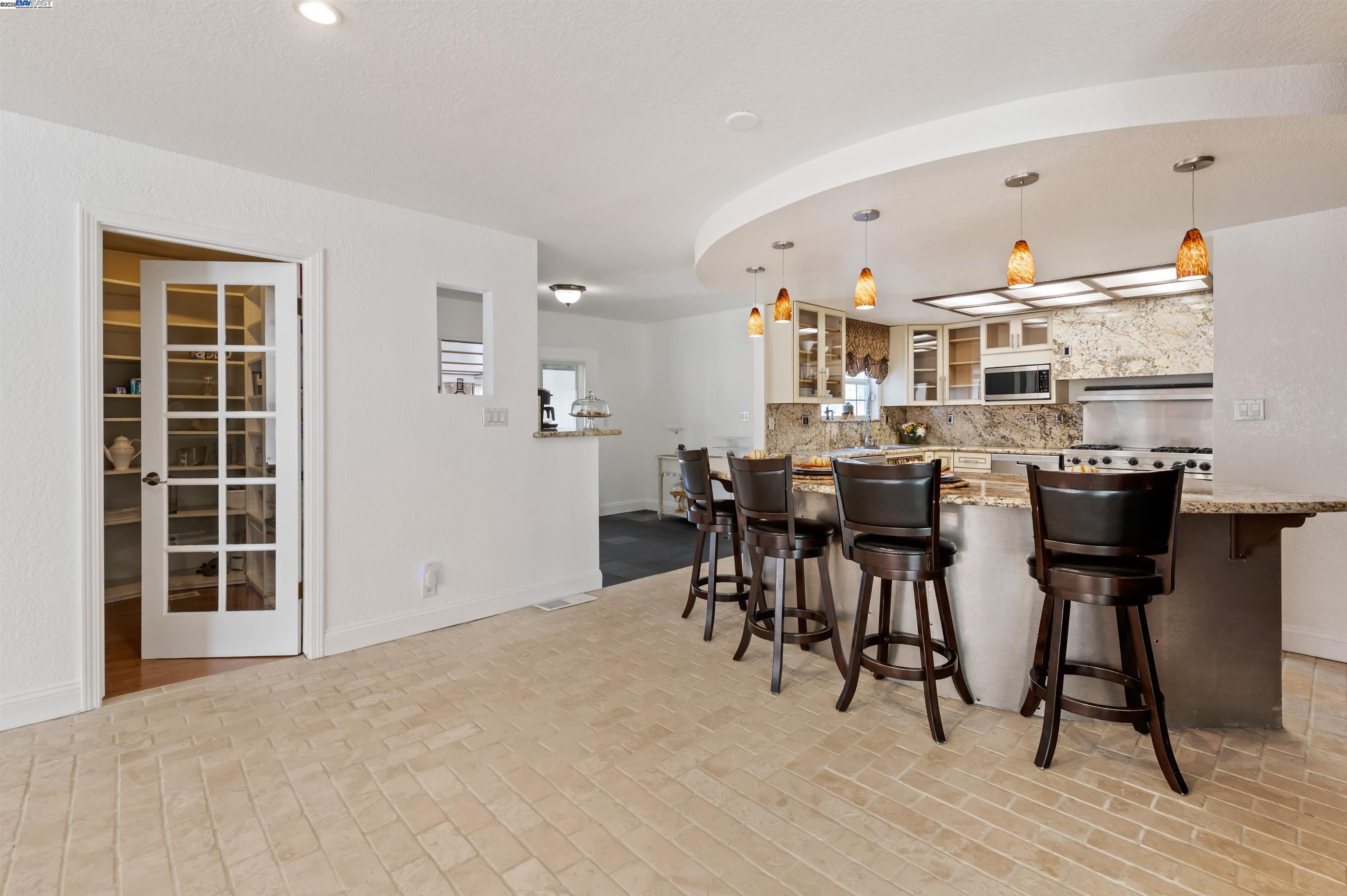 23551 Rancho Ramon Court Tracy, CA 95304 - Photo 8 of 59