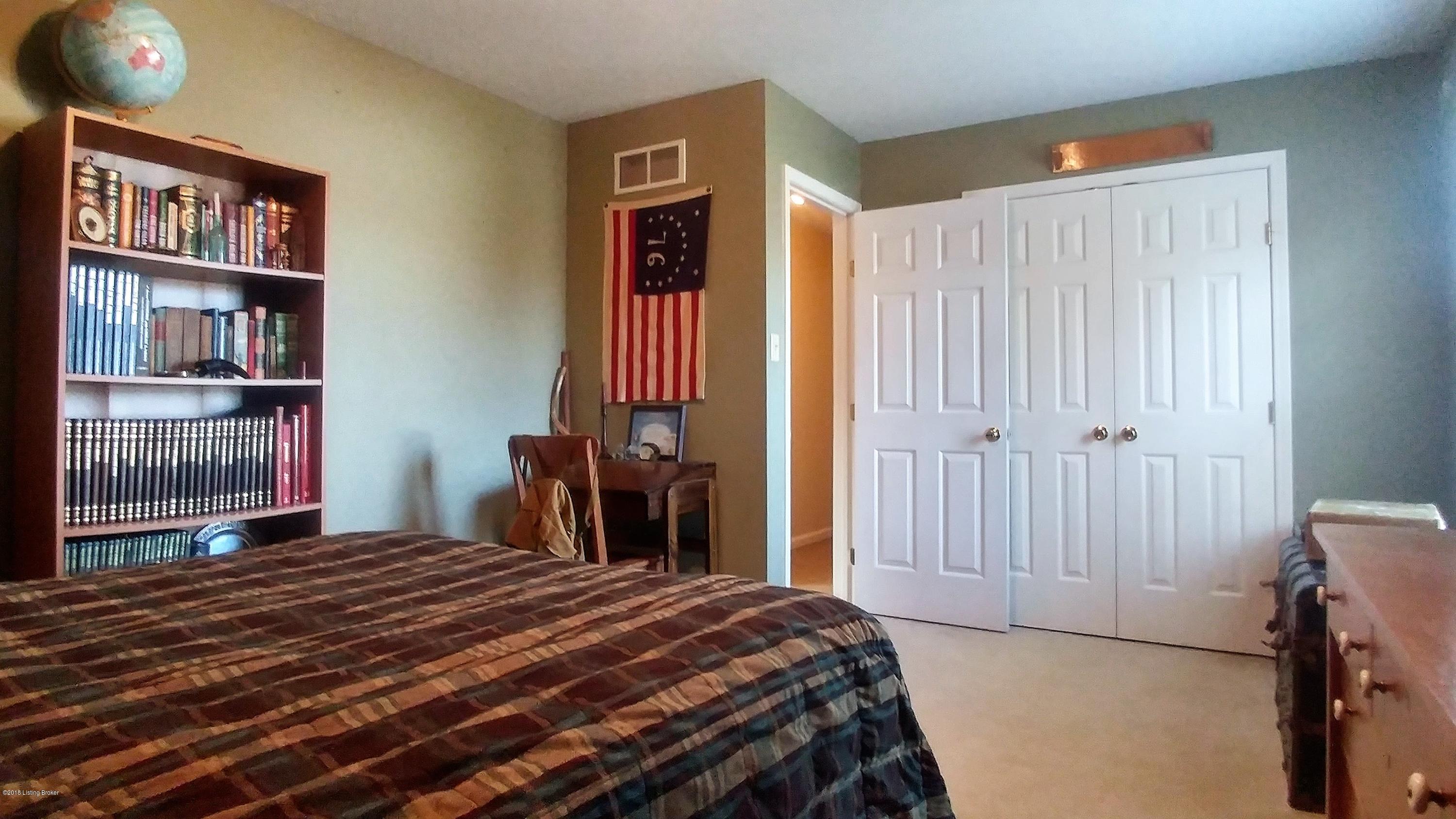 9307 Gutenberg Road Jeffersontown, KY 40291 - Photo 16 of 19 10b-Bedroom2