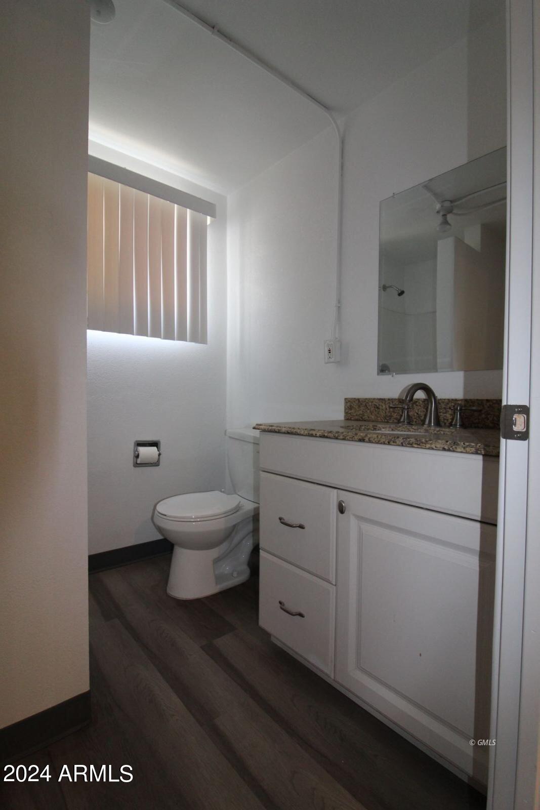 737 Live Oak Street Miami, AZ 85539 - Photo 4 of 9 1400276_lg