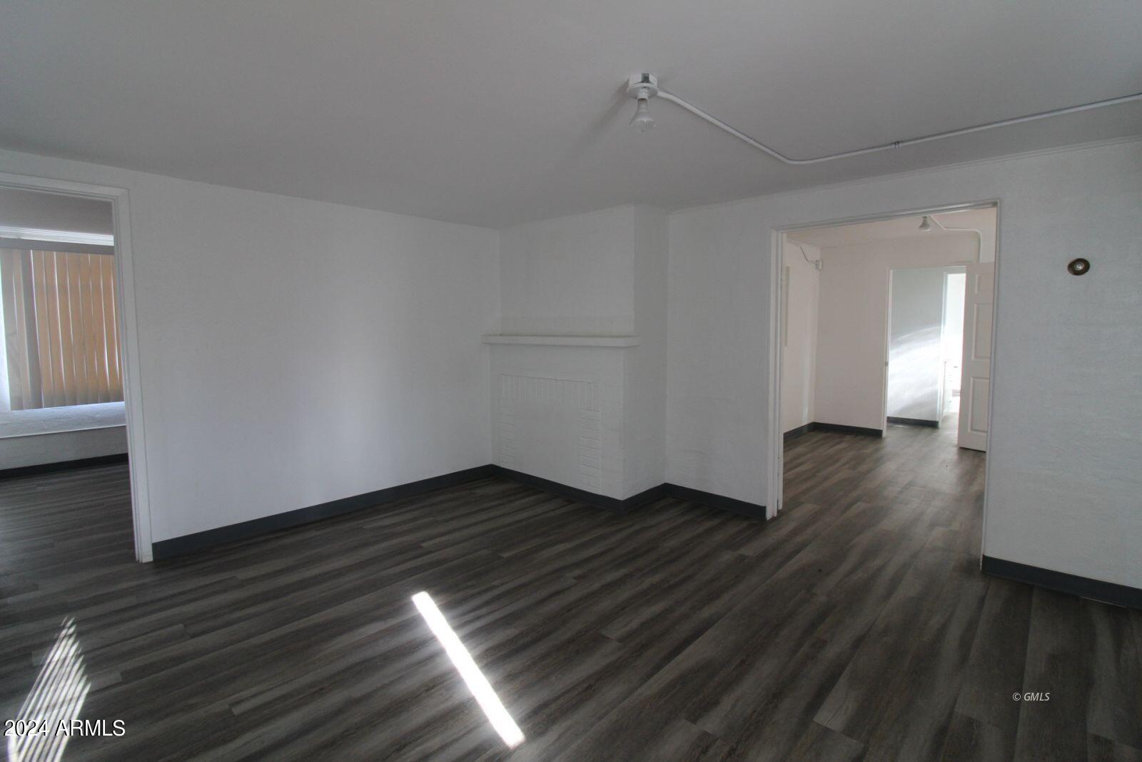 737 Live Oak Street Miami, AZ 85539 - Photo 9 of 9 1400236_lg