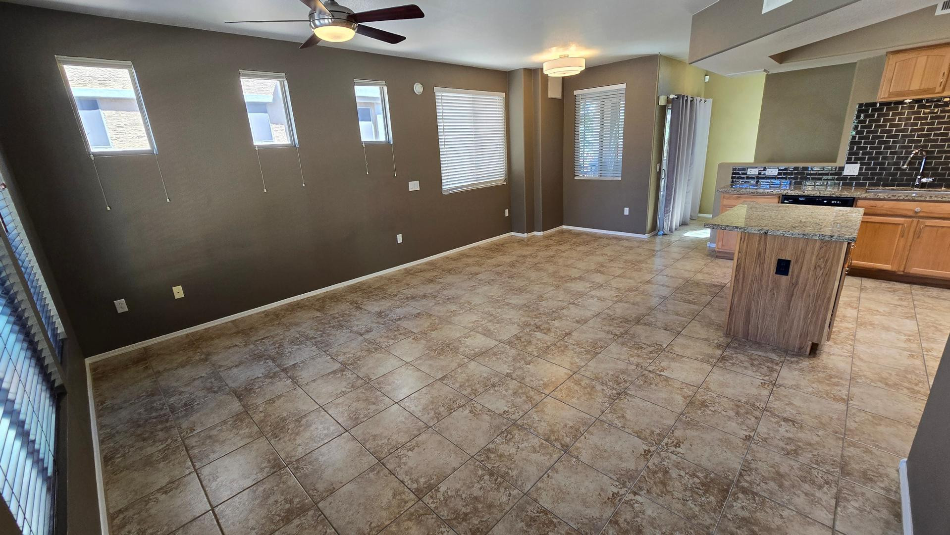 16825 North 14th Street, Unit 21 Phoenix, AZ 85022 - Photo 13 of 22 Photo #13