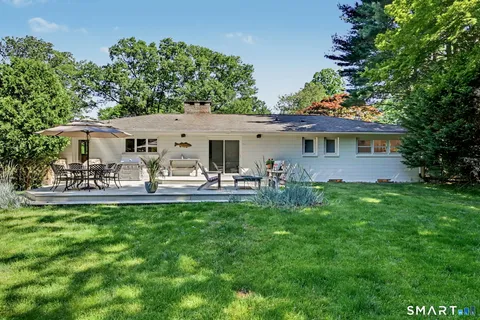 $1,495,000 | 19 Crooked Trail, Norwalk, CT 06853