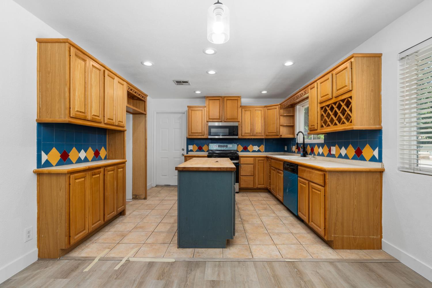 1284 North Riverview Avenue Reedley, CA 93654 - Photo 16 of 40