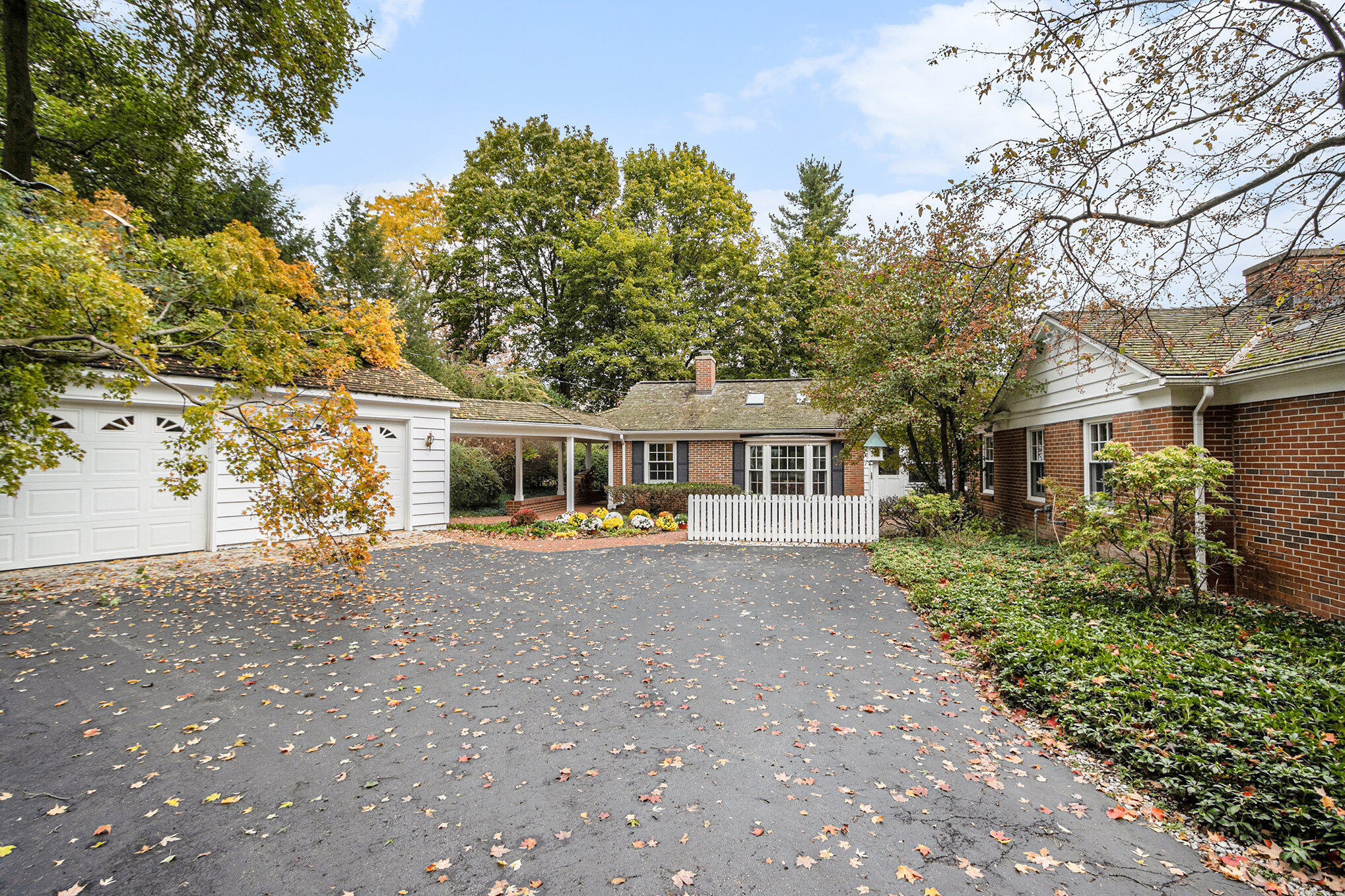 1734 Embury Road Kalamazoo, MI 49008 - Photo 19 of 22 019_1734embury_1_218