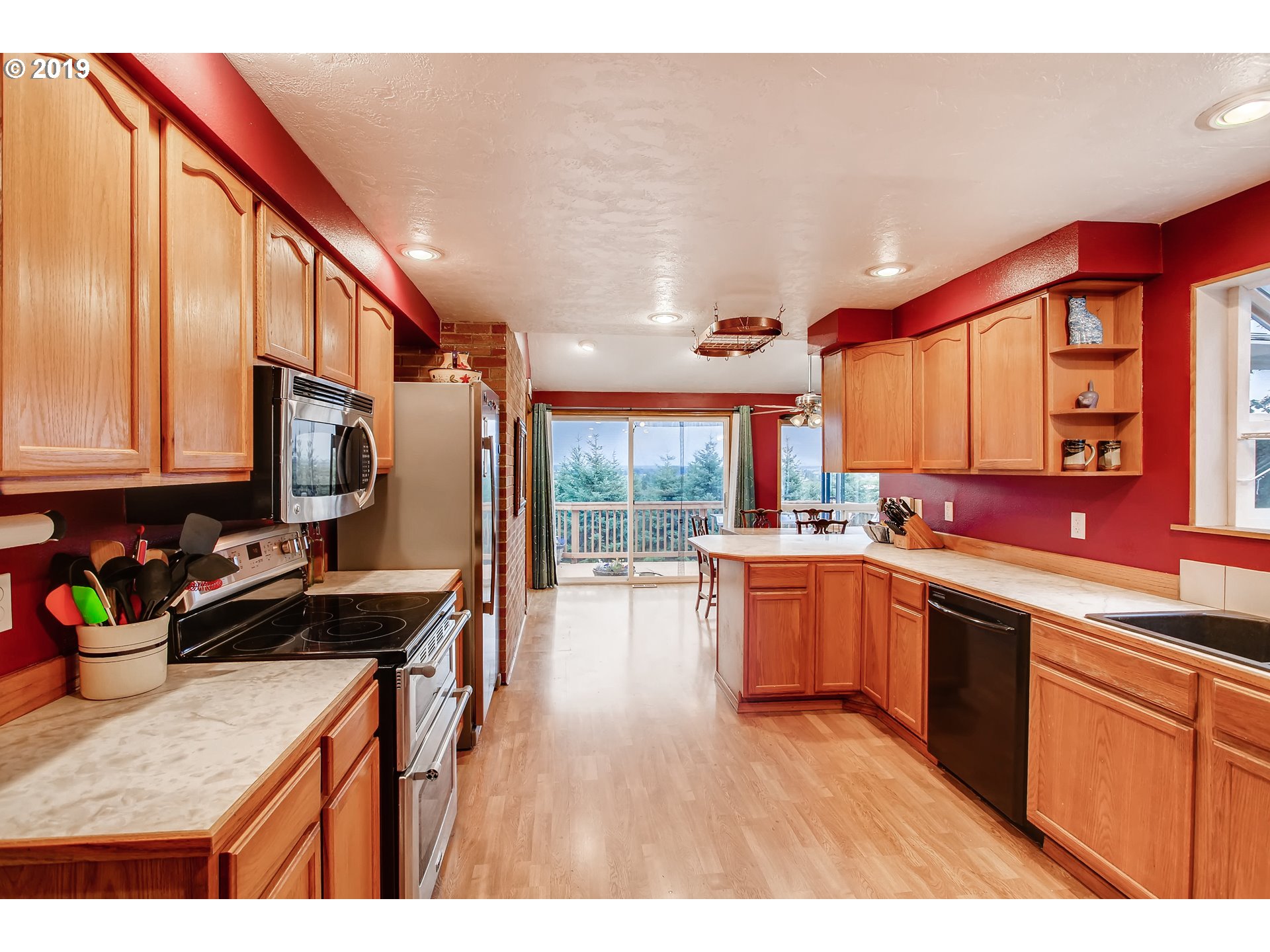 39747 Southwest Blooming Fern Hill Road Cornelius, OR 97113 - Photo 11 of 32 Gallery Image 11