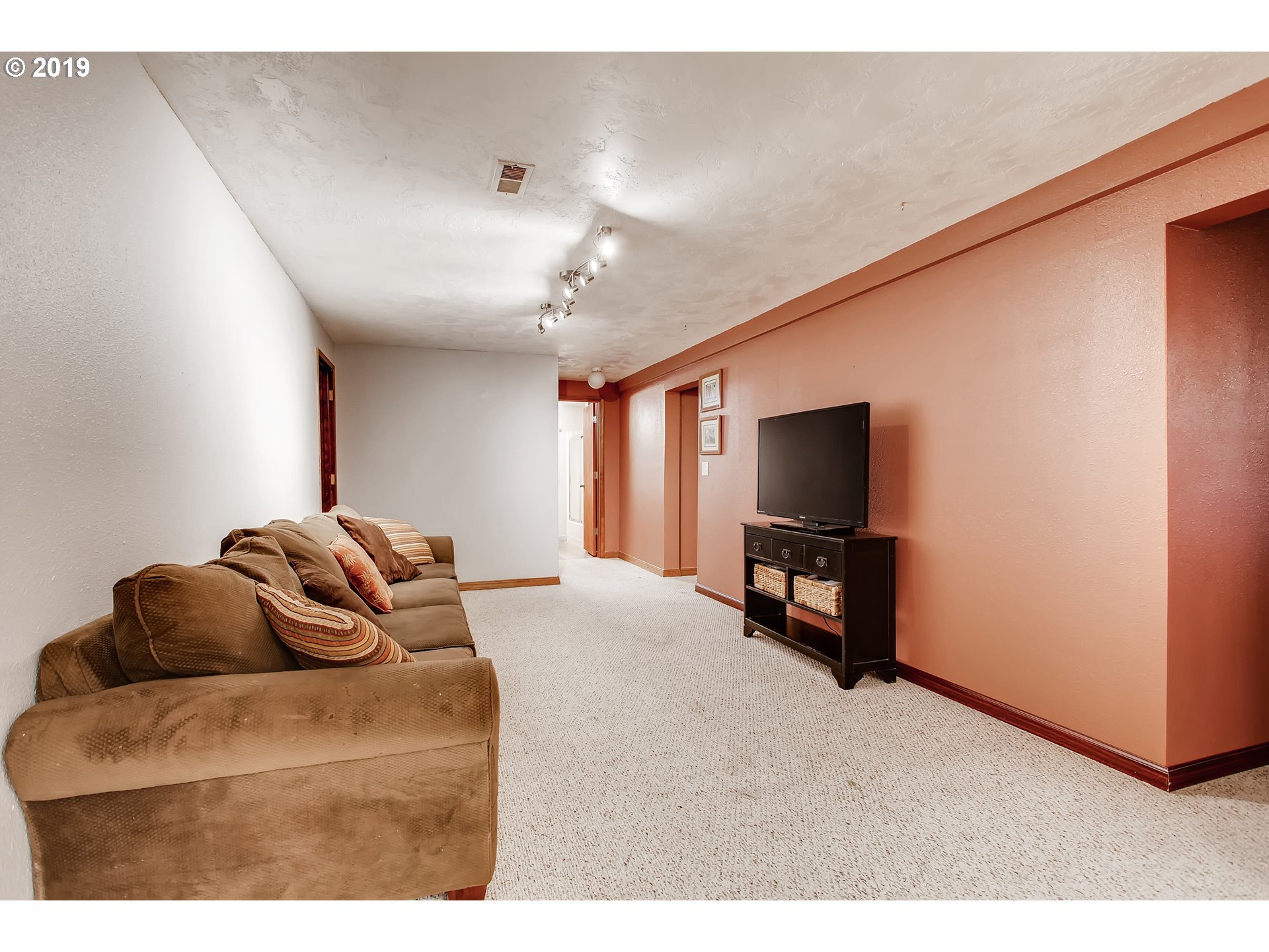 39747 Southwest Blooming Fern Hill Road Cornelius, OR 97113 - Photo 20 of 32 Gallery Image 20