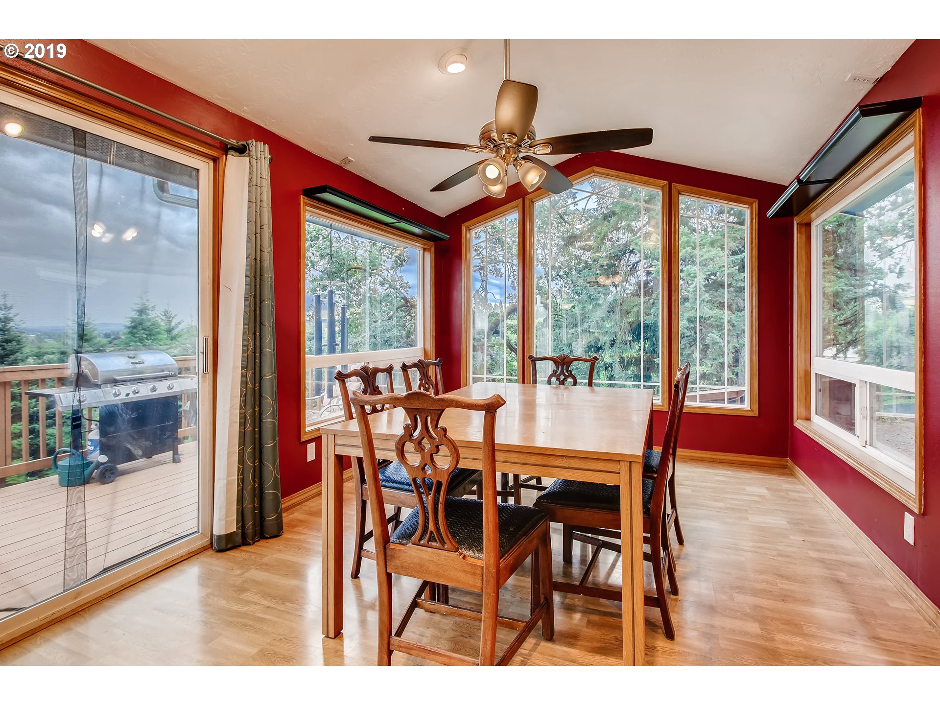 39747 Southwest Blooming Fern Hill Road Cornelius, OR 97113 - Photo 8 of 32 Gallery Image 8