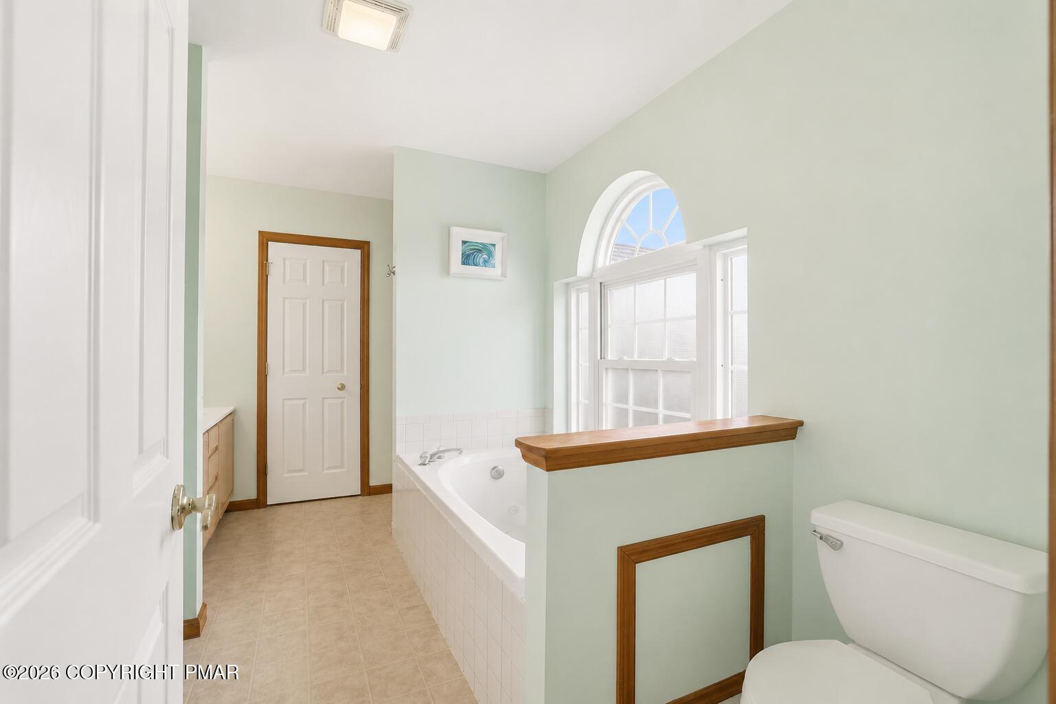 2607 Ramon Drive Blakeslee, PA 18610 - Photo 46 of 67 Primary Bathroom