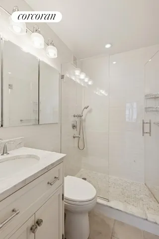 $1,275,000 | 61 West 62nd Street, Unit 27G | Upper West Side