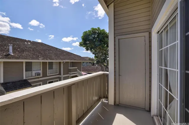 a house view with a outdoor space