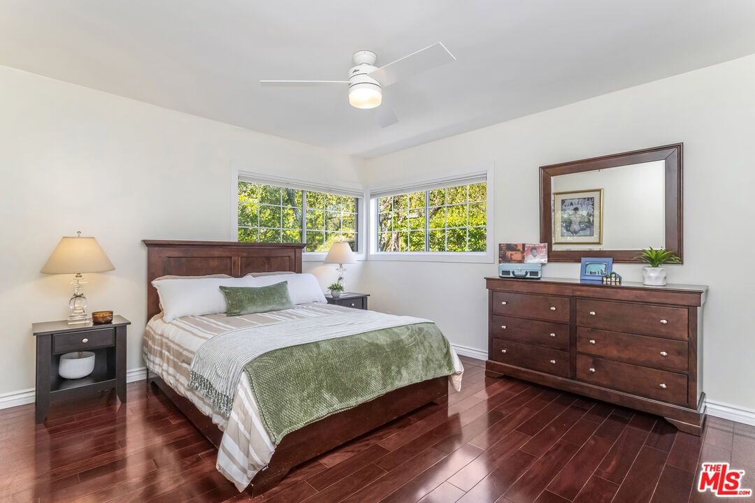 8606 Allenwood Road Los Angeles, CA 90046 - Photo 14 of 33