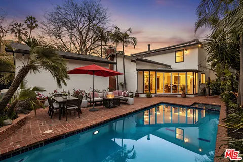 $3,000,000 | 8606 Allenwood Road, Los Angeles, CA 90046