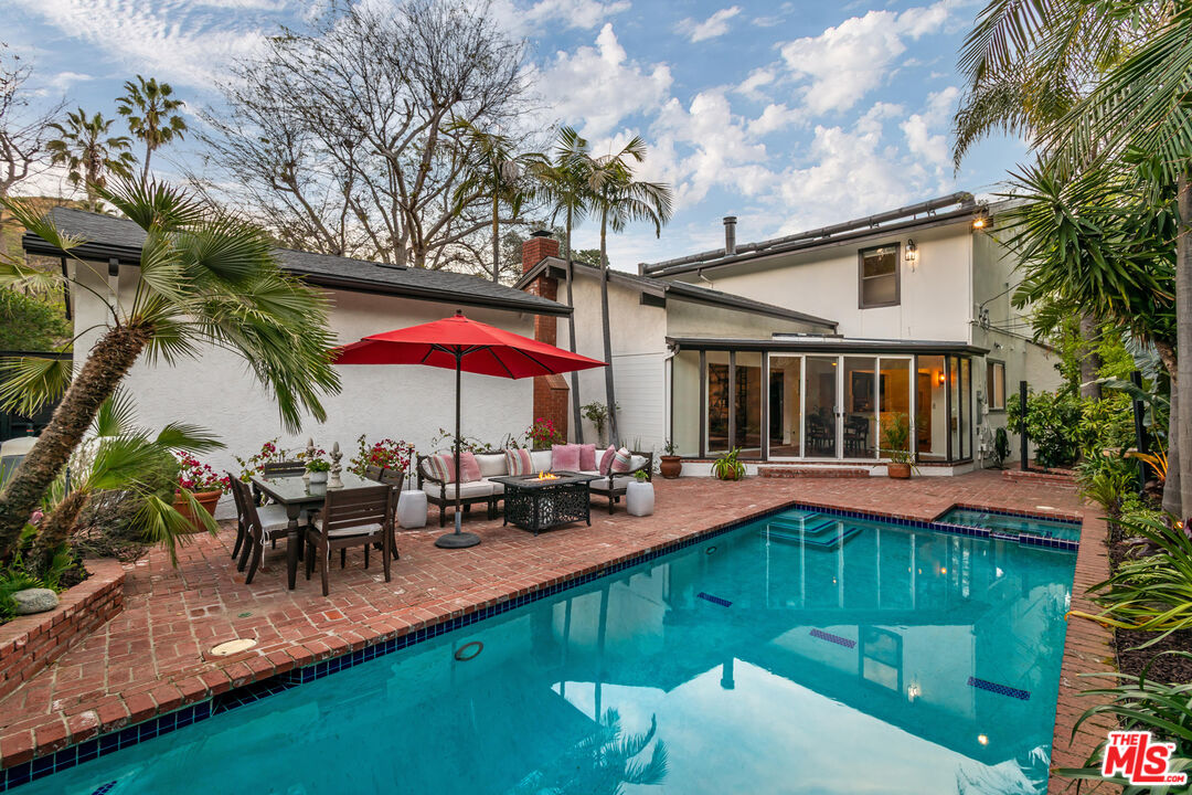 8606 Allenwood Road Los Angeles, CA 90046 - Photo 31 of 33